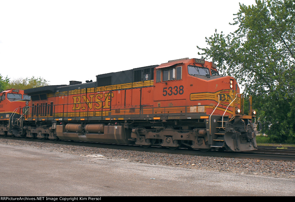 BNSF 5338